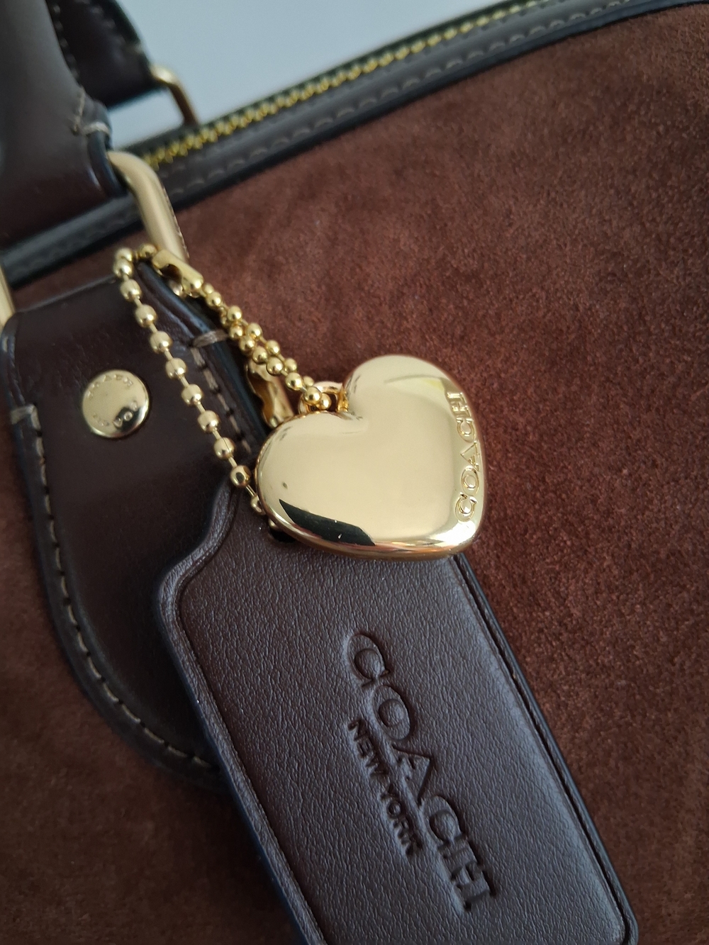 NWT Authentic Coach Suede Rowan Large Satchel Coach Heart Charm, Bag Scarf - Picture 7 of 9